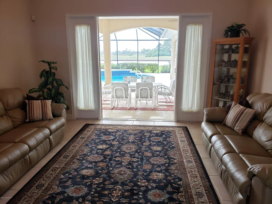 Photo of 2060 Windbrook Drive SE