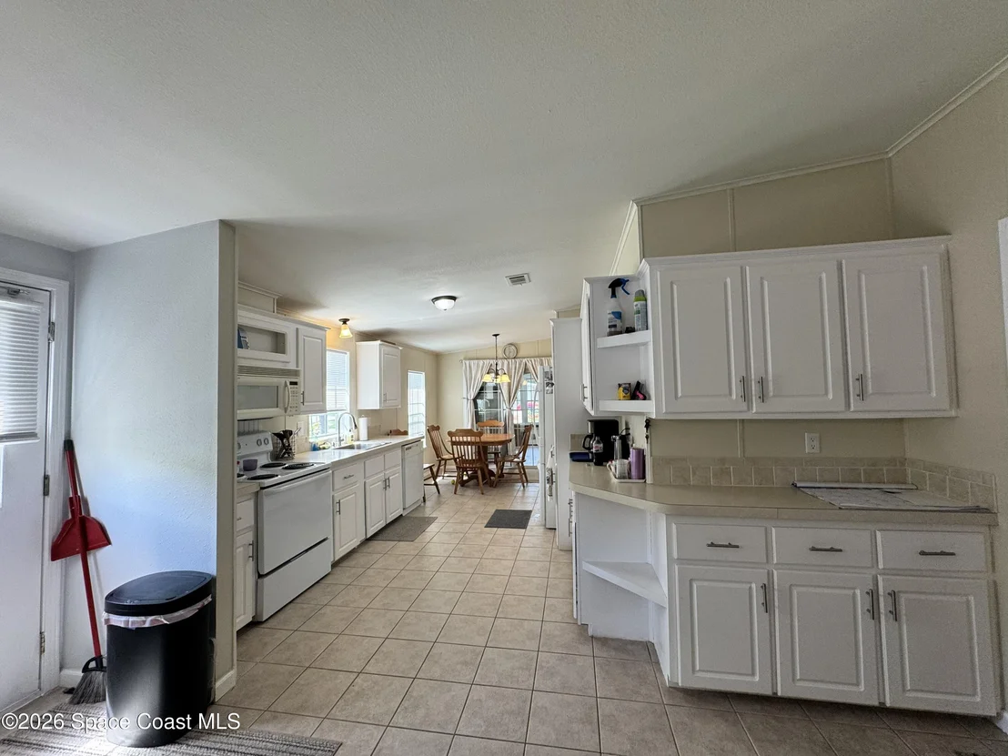Photo of 835 Vireo Drive