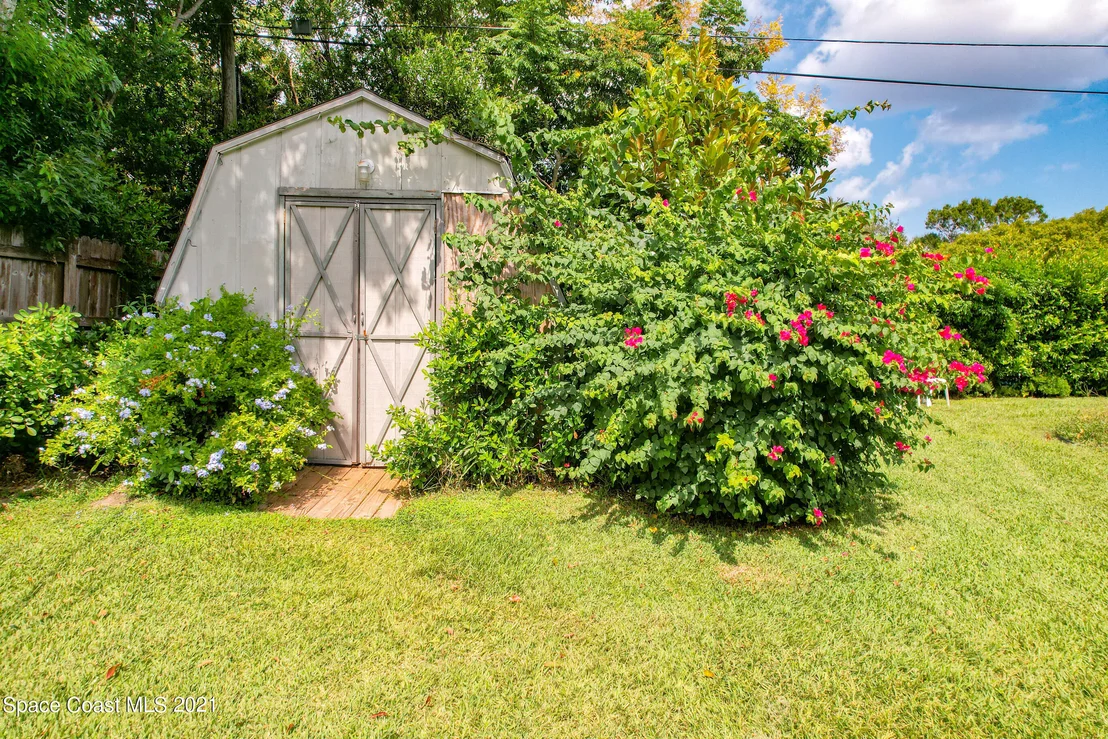 Photo of 940 Forest Road
