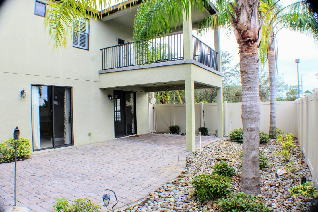 Photo of 1475 Talon Way