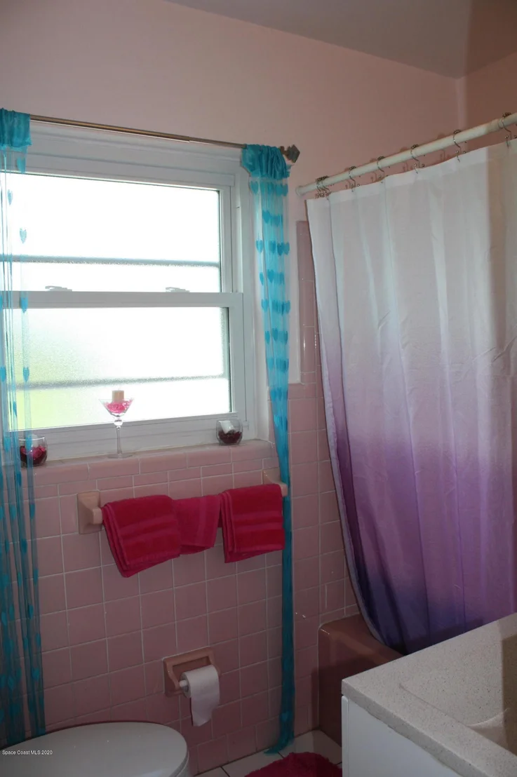 Photo of 1690 Golfview Drive