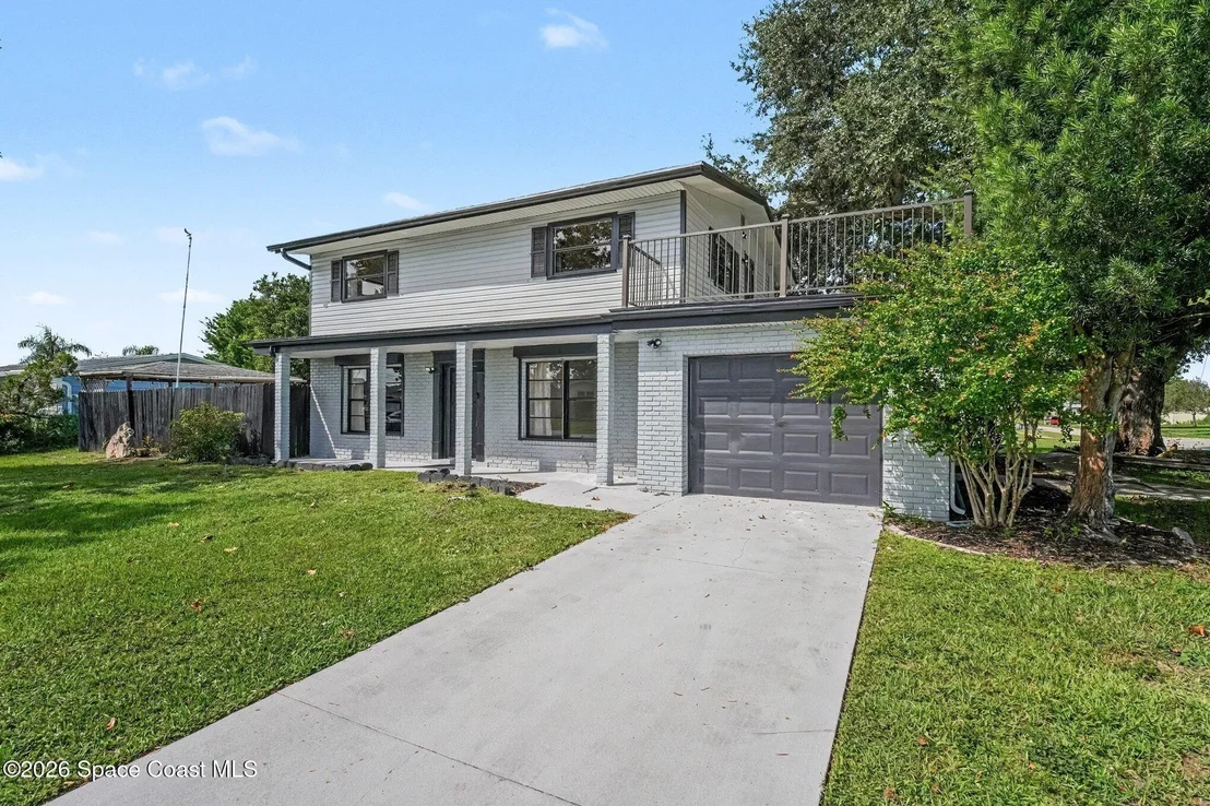 Photo of 508 S Ixora Drive S