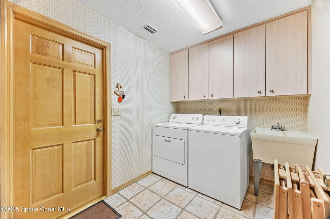 Photo of 1392 Silver Lake Drive