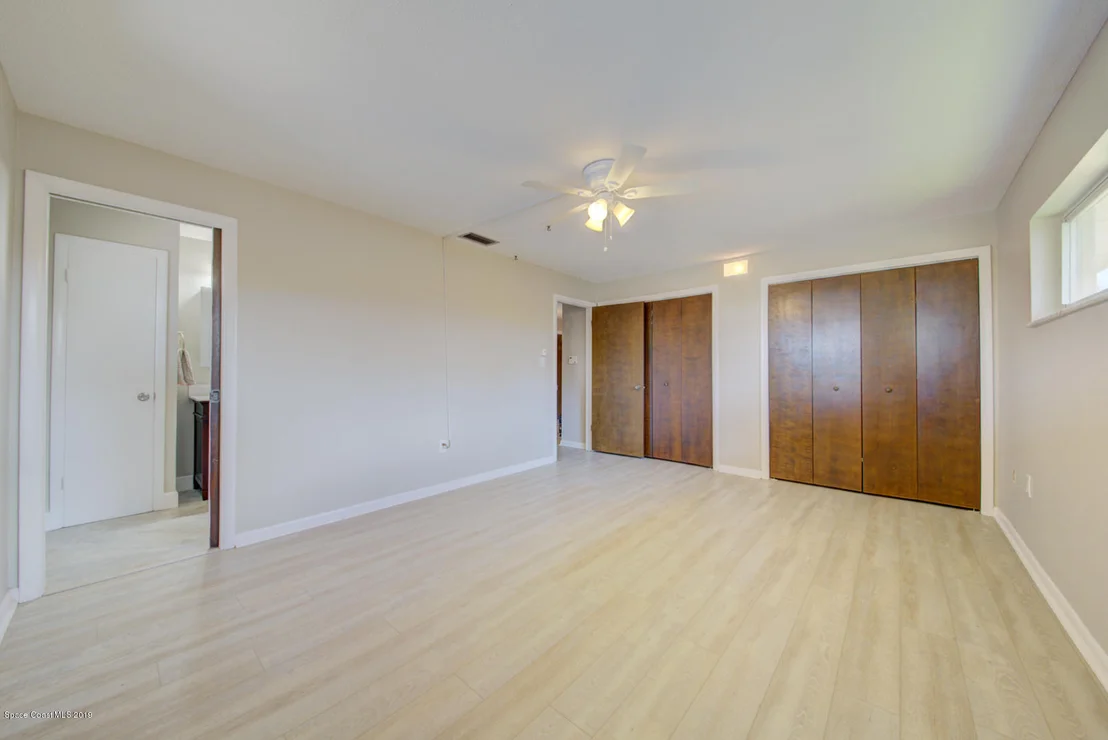 Photo of 343 Dorset Drive