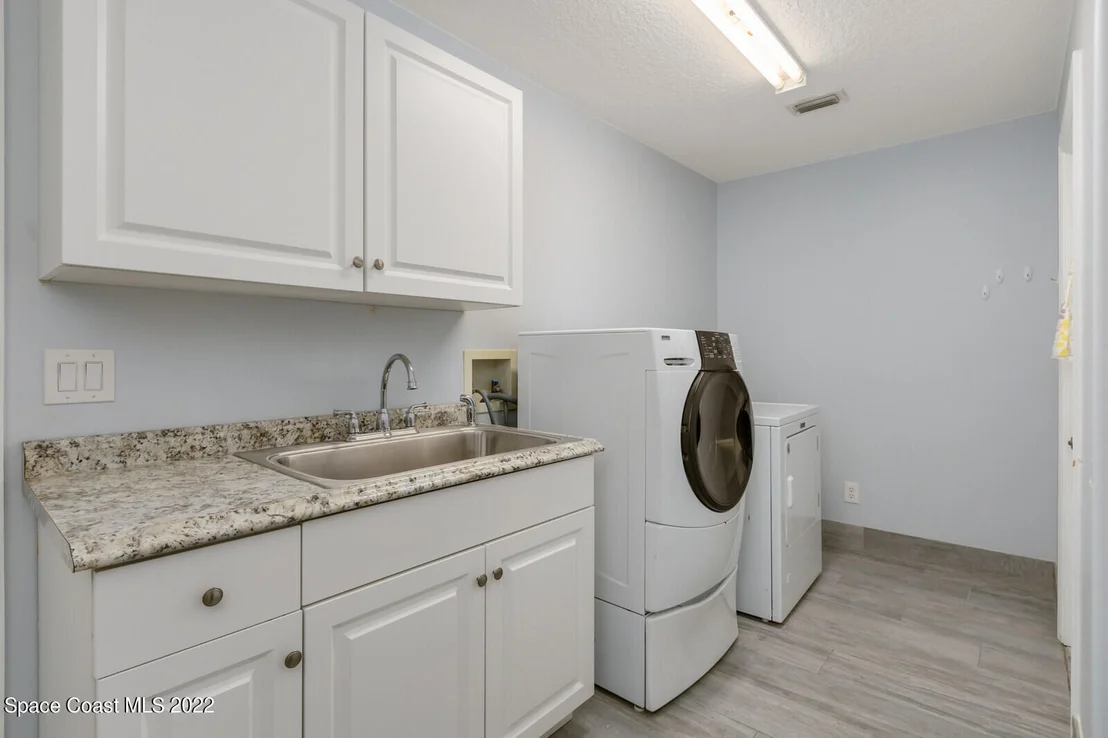 Photo of 4215 Turtle Mound Road