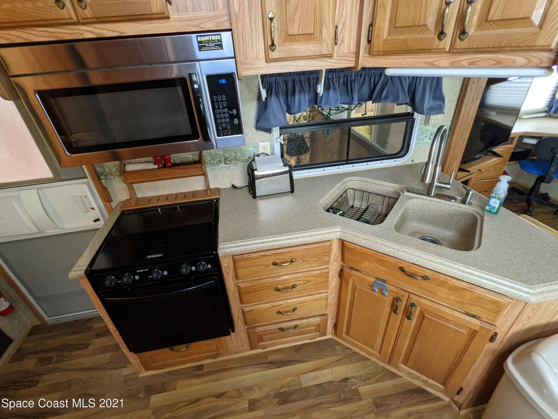 Photo of 270 Galaxy Lane
