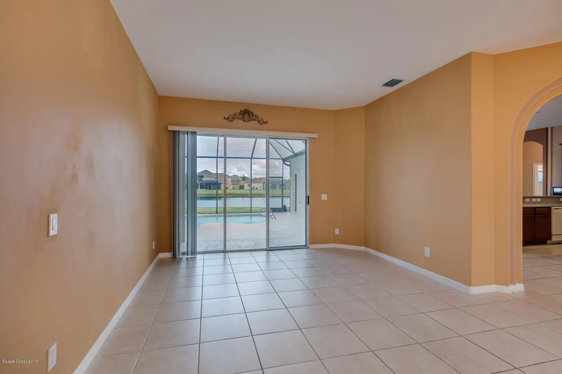 Photo of 3637 Peninsula Circle