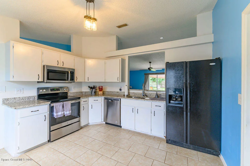 Photo of 1174 Ruby Street SE