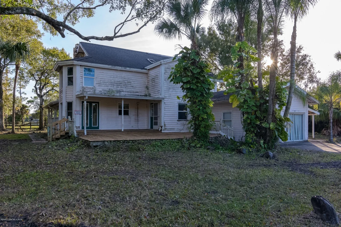 Photo of 3570 Hield Road