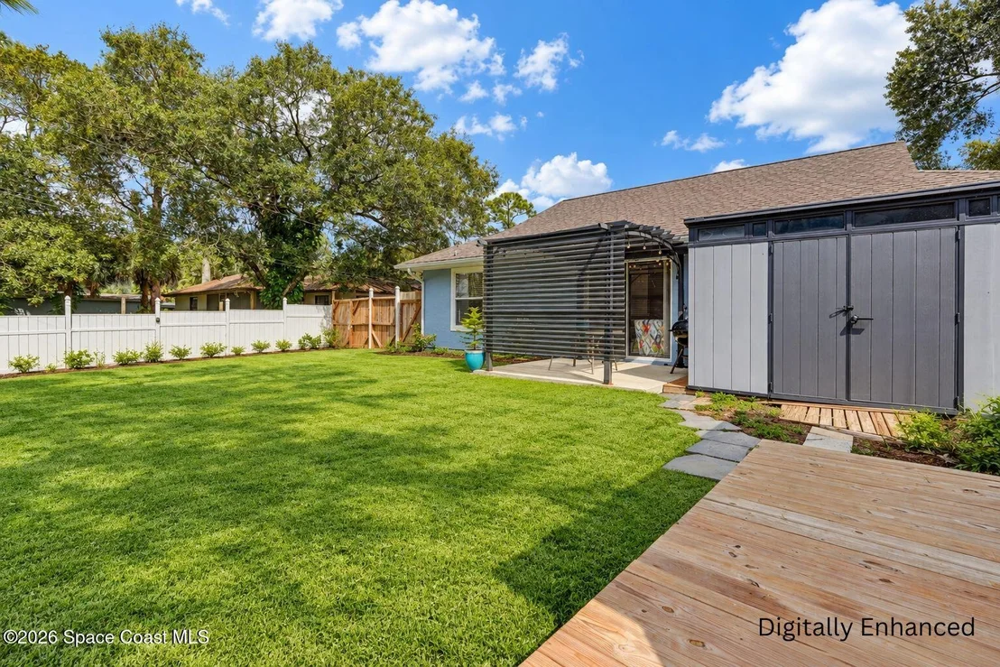 Photo of 6385 4th Place