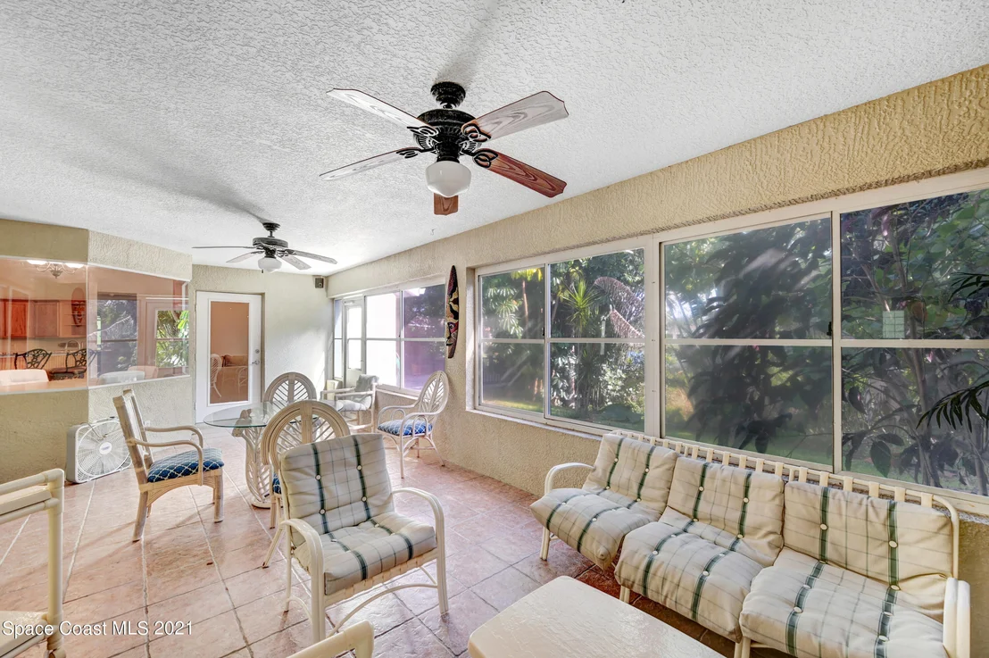 Photo of 863 Brookview Lane