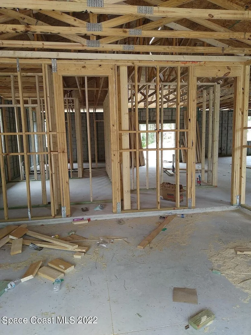 Photo of 419 Ward Road NE