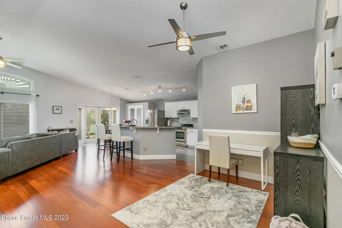 Photo of 565 Brimwood Way