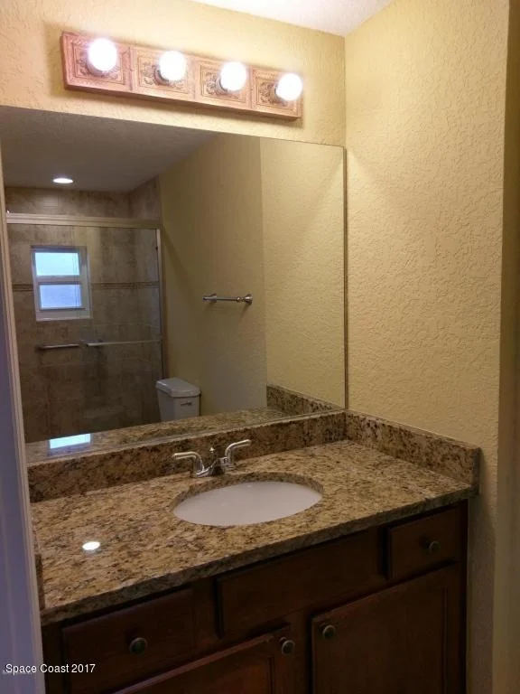 Photo of 667 Banyan Drive