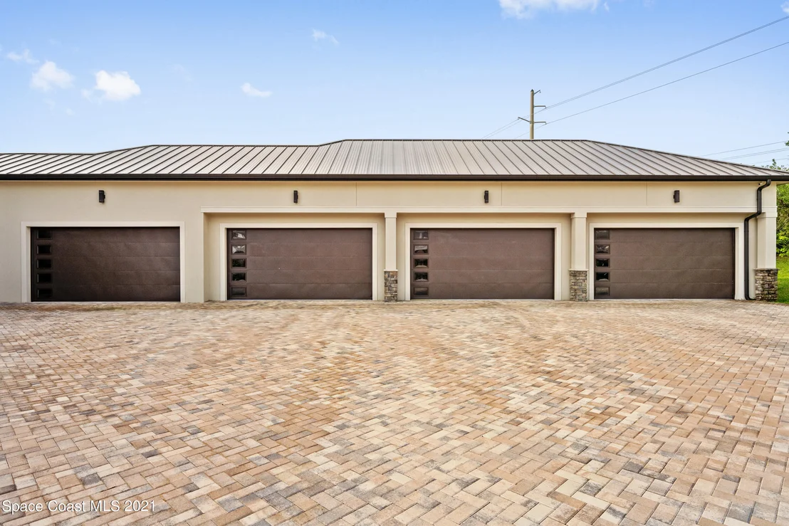 Photo of 6275 N Highway 1