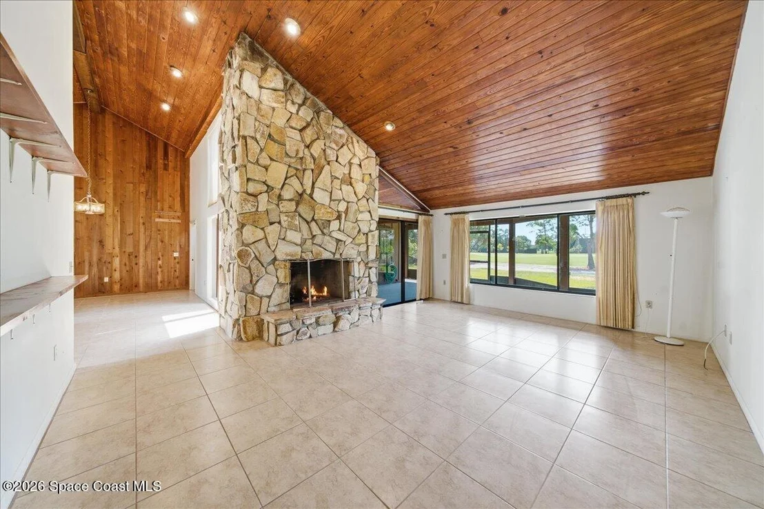 Photo of 653 Doral Lane
