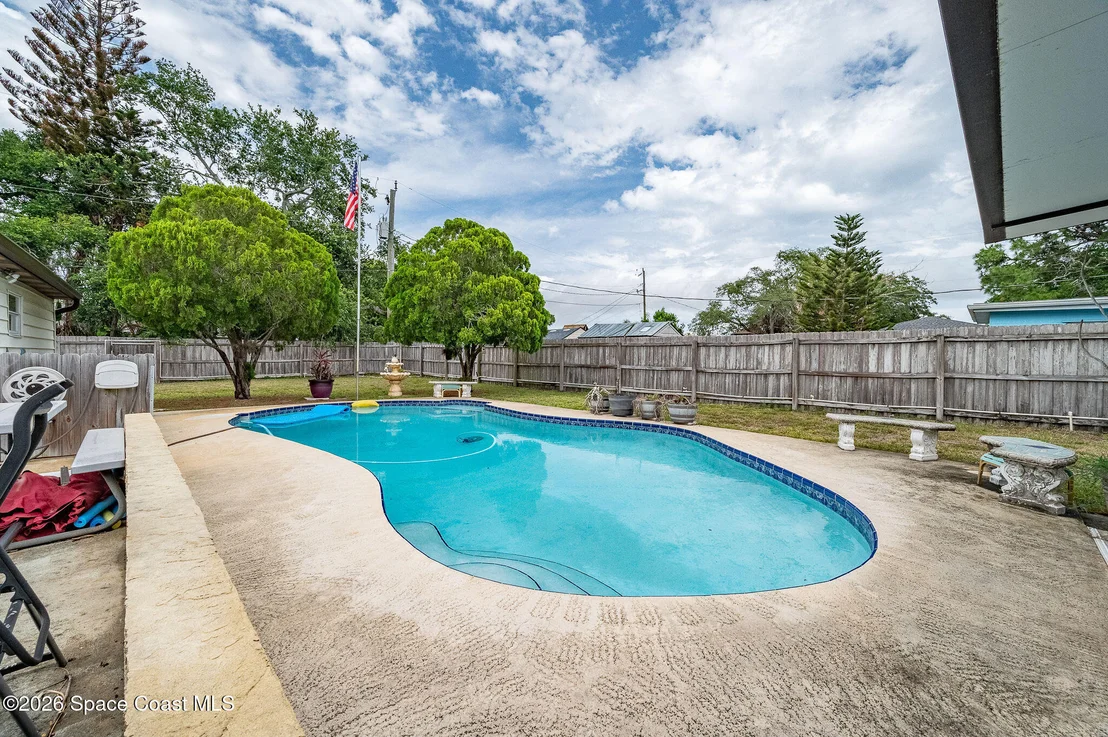 Photo of 986 Sarno Road