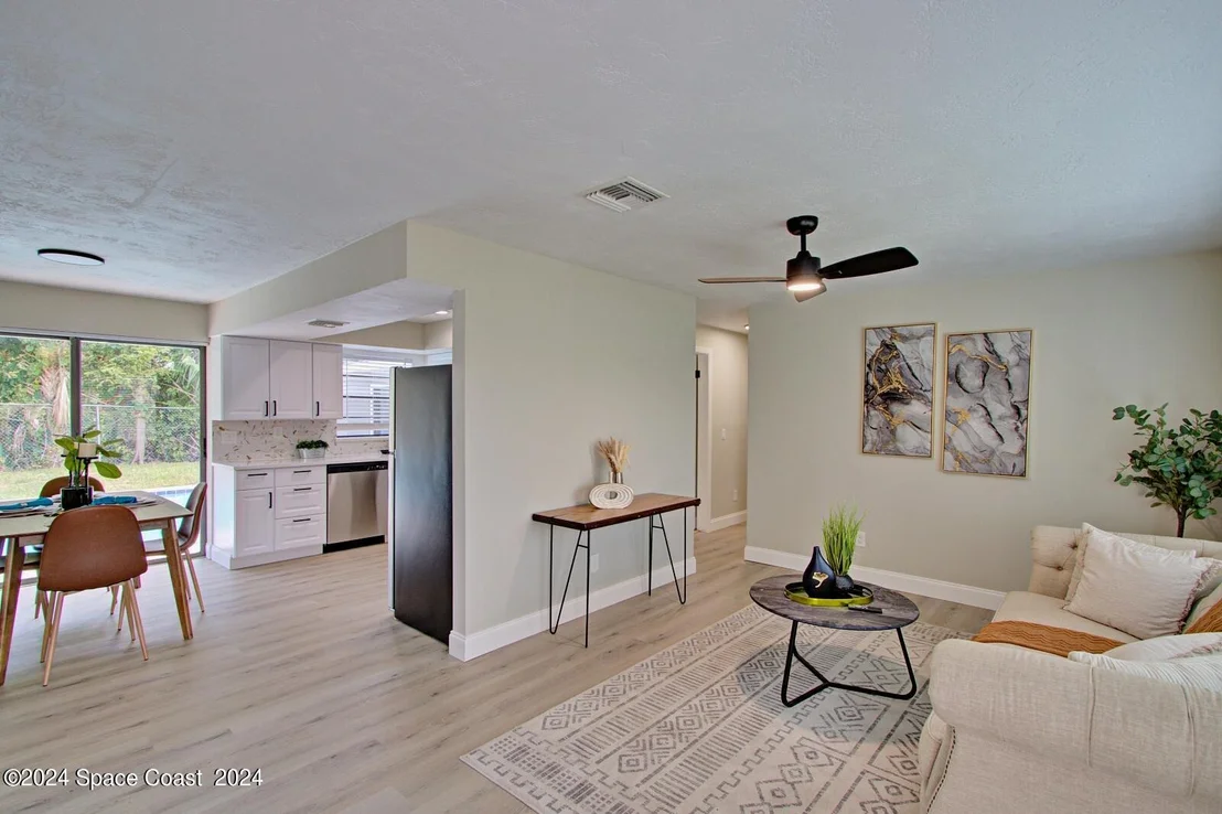 Photo of 1050 Barclay Drive