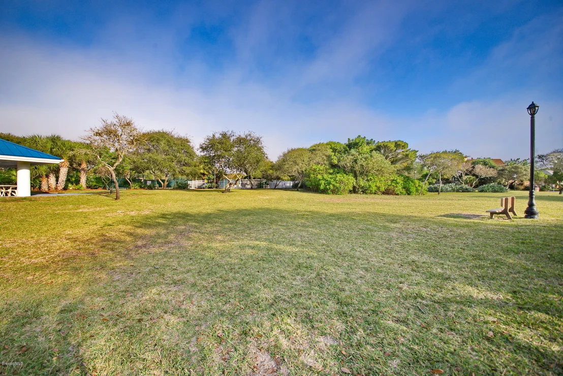 Photo of 2258 Mockingbird Lane