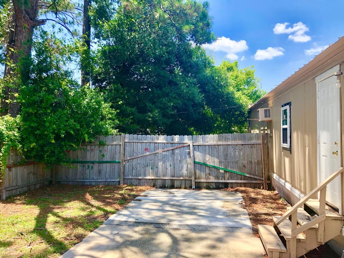 Photo of 1213 Killarney Court