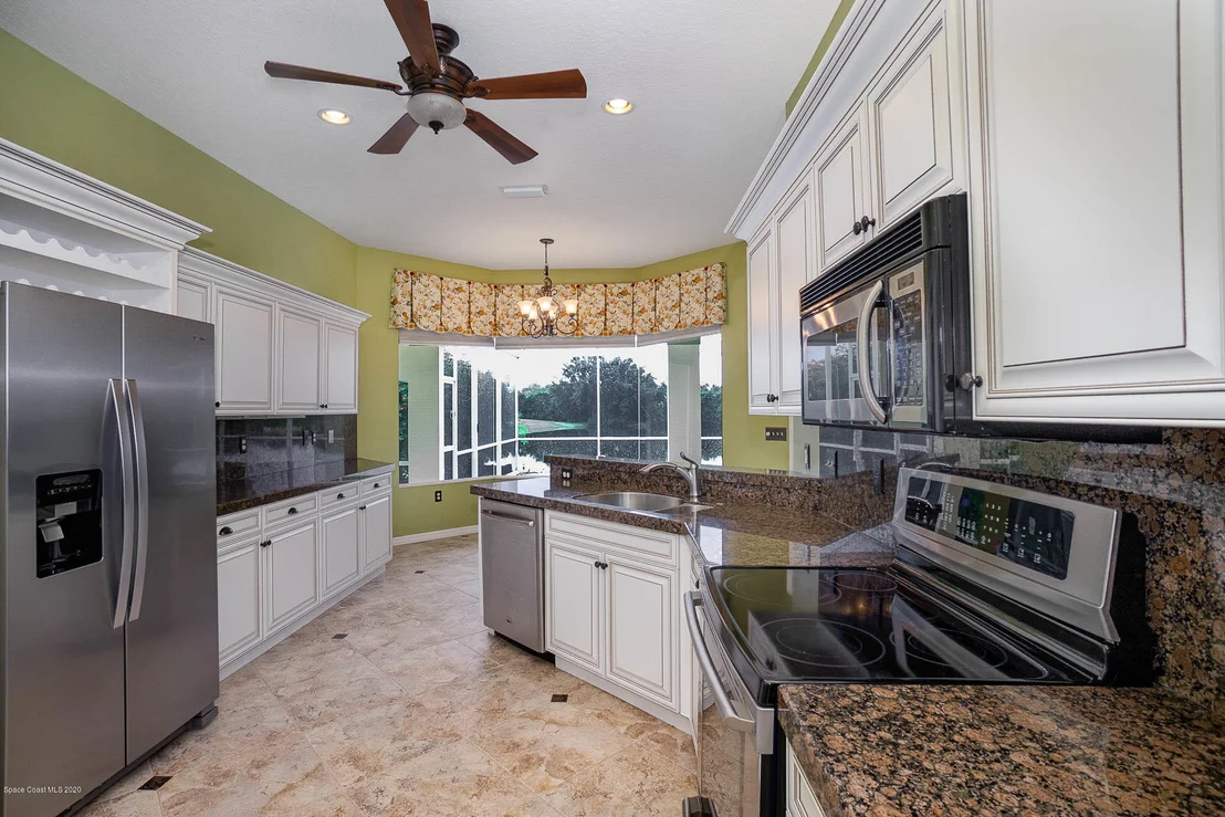 Photo of 925 Wildwood Drive