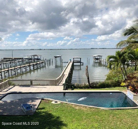 Photo of 5920 Riverside Drive