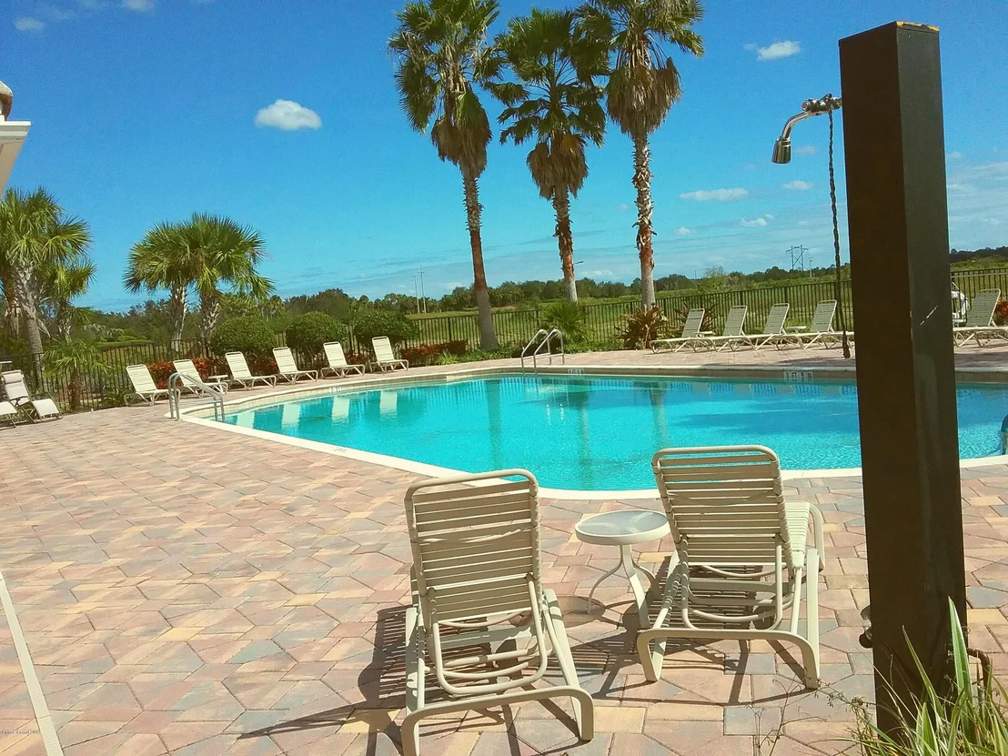 Photo of 3484 Hyperion Way SE