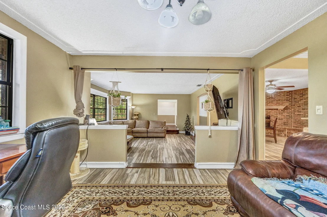 Photo of 2281 Friday Road