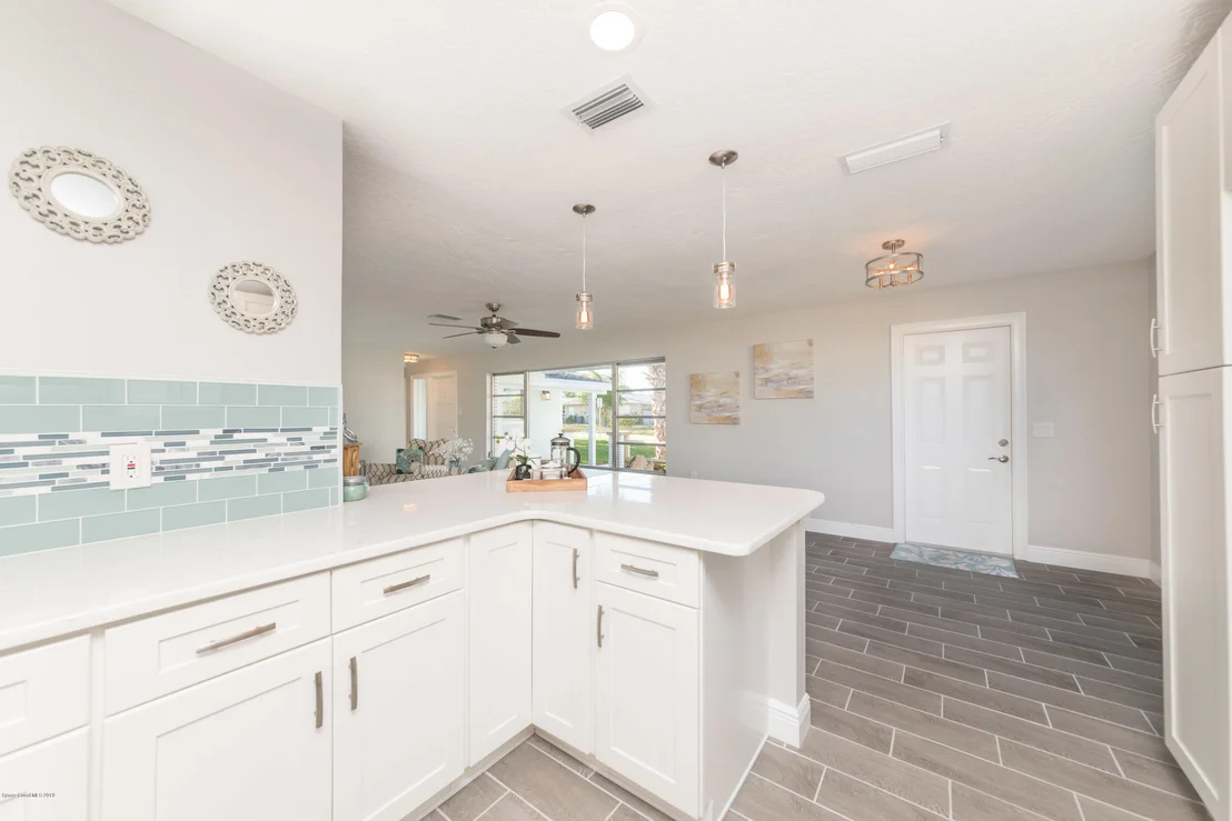 Photo of 405 Cardinal Drive