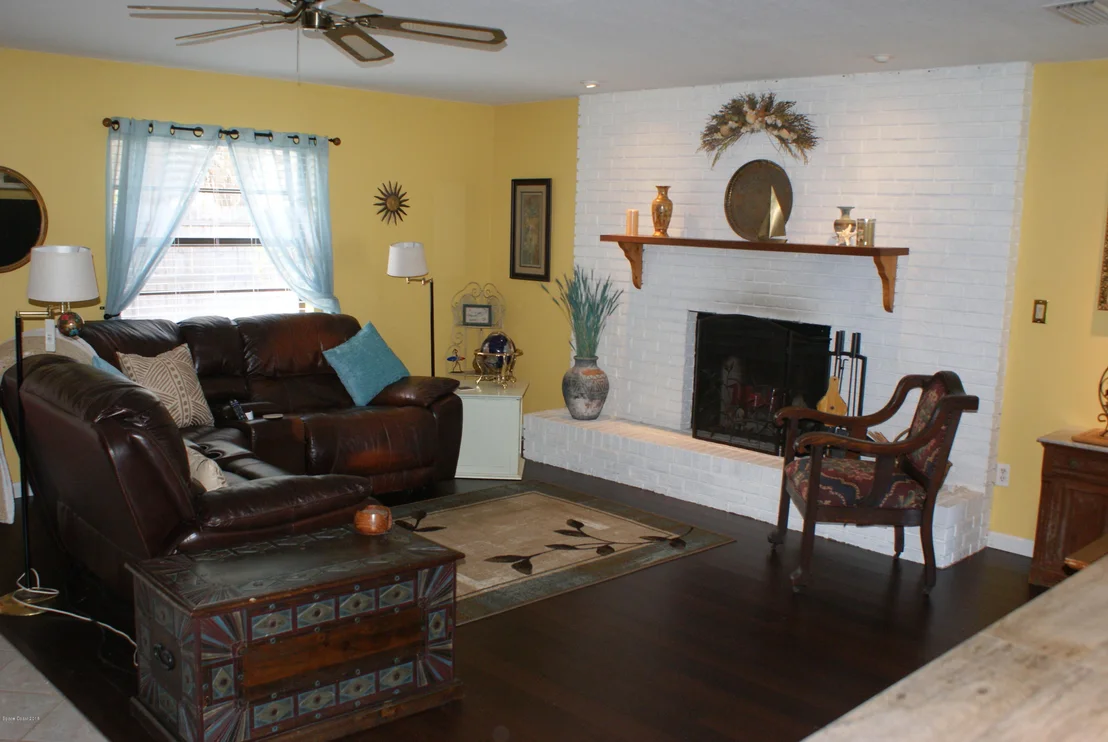 Photo of 298 Chase Road