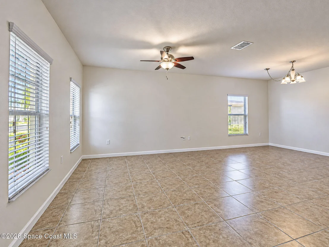 Photo of 116 Amherst Lane