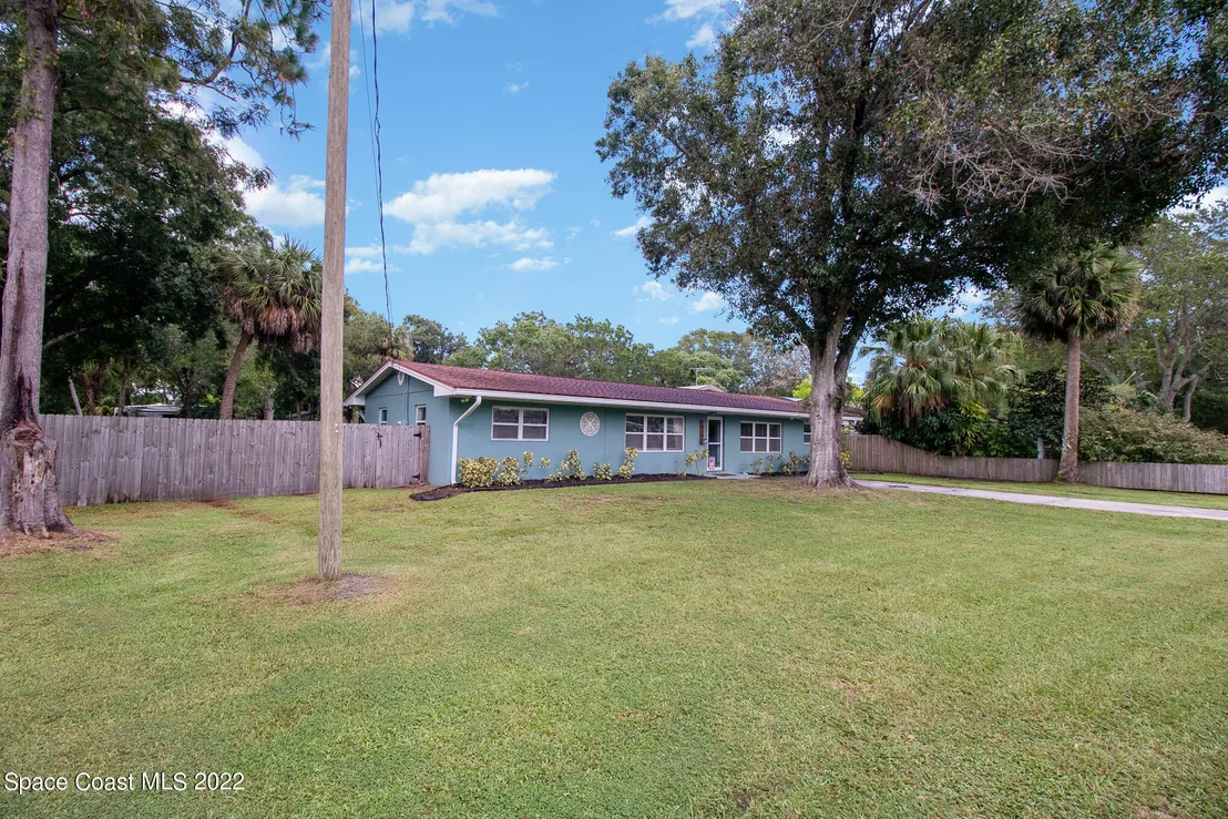 Photo of 1838 Pinewood Road