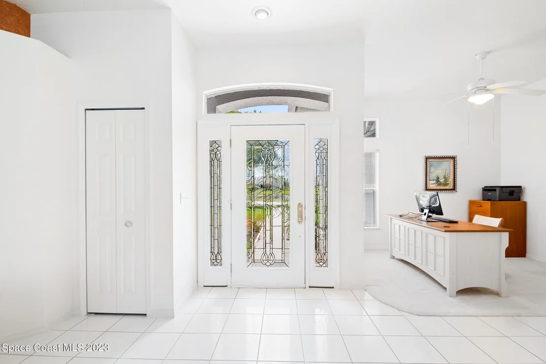 Photo of 2398 Golf Vista Boulevard