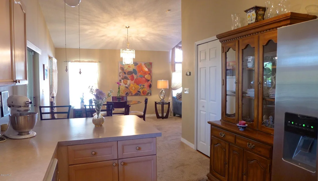 Photo of 836 NE Bracken Terrace