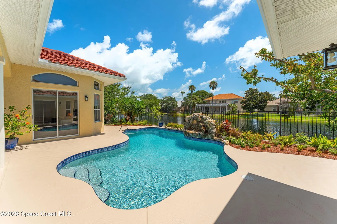 Photo of 329 Lanternback Island Drive