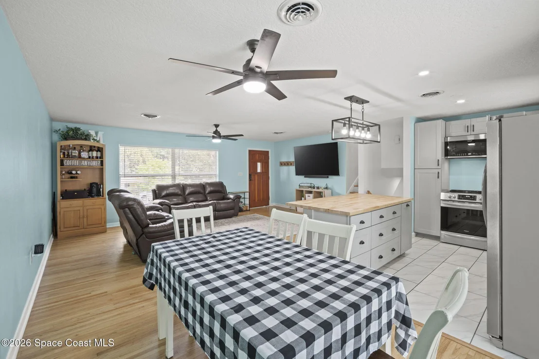 Photo of 3047 Sunset Lane