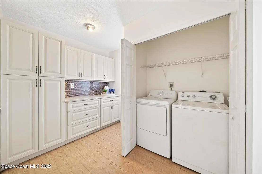 Photo of 752 Bianca Drive NE