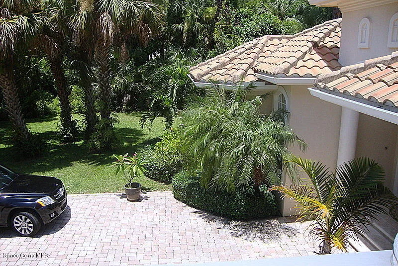 Photo of 6460 South Drive