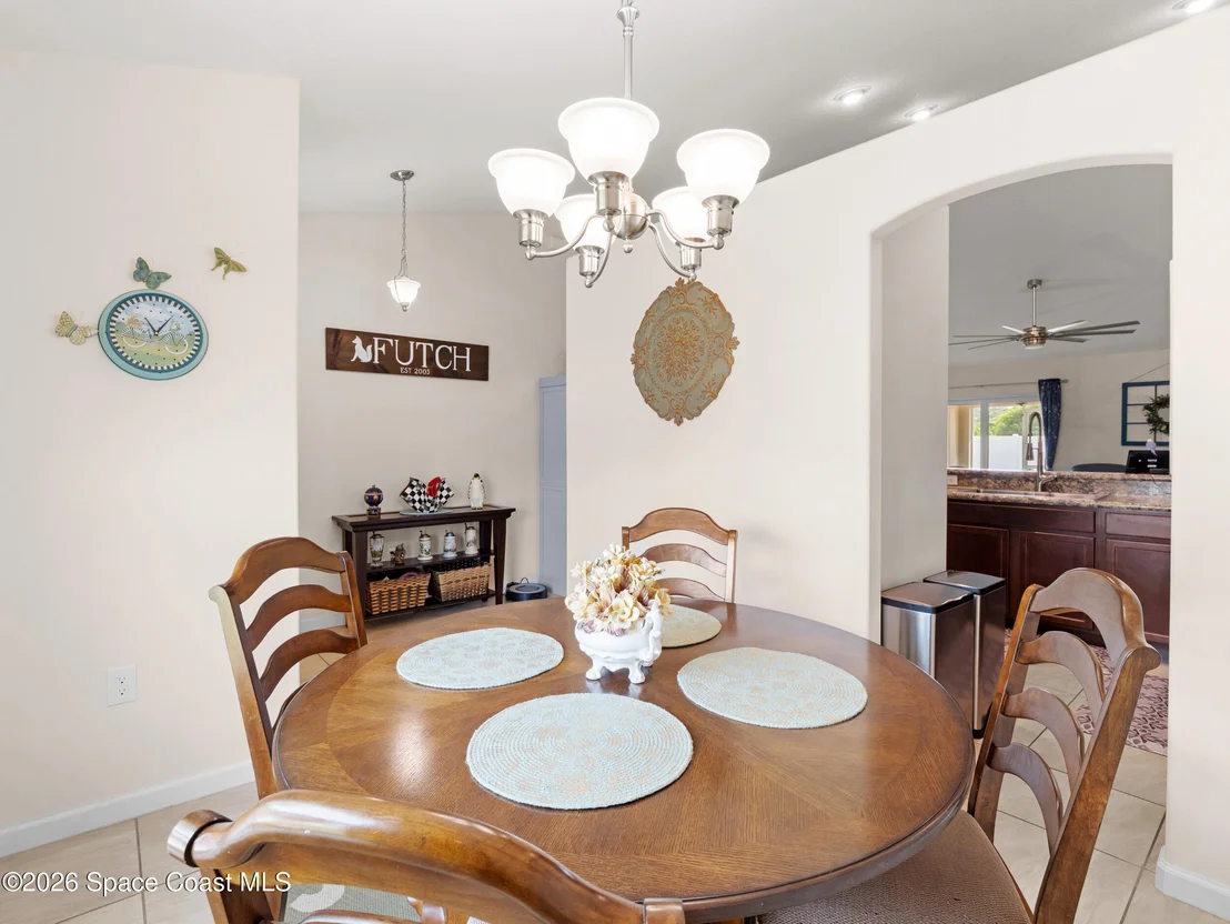 Photo of 5931 Midway Avenue