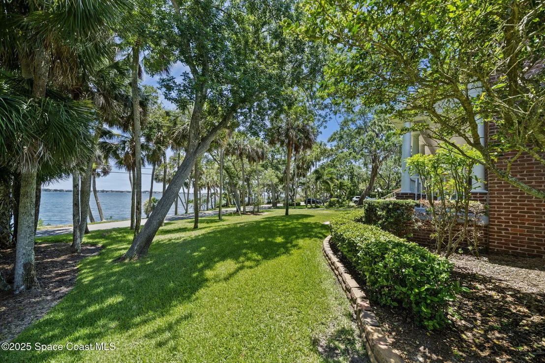 Photo of 1407 Rockledge Drive