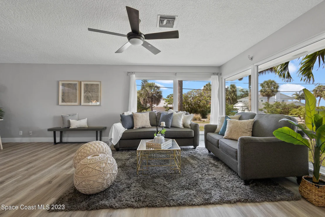 Photo of 538 Sunset Boulevard