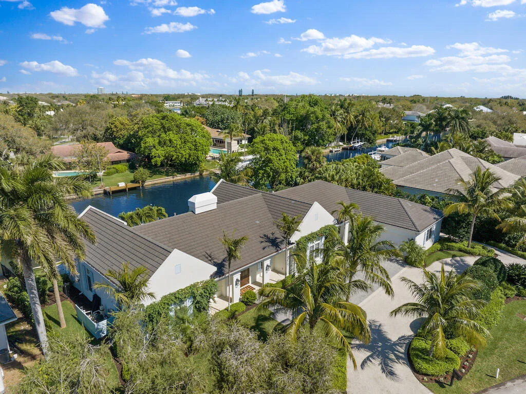 Photo of 501 River Drive