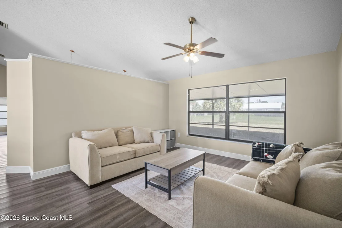Photo of 894 Jamestown Drive