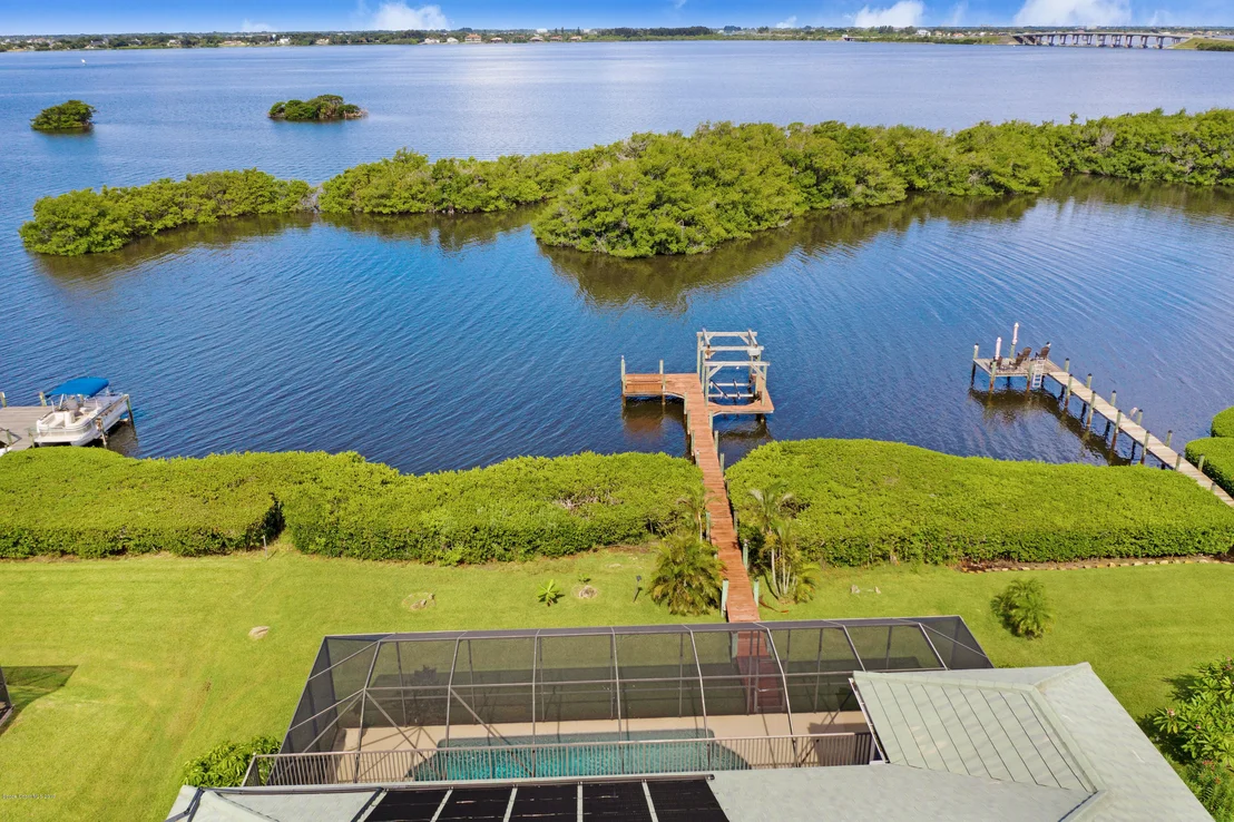 Photo of 406 Lanternback Island Drive