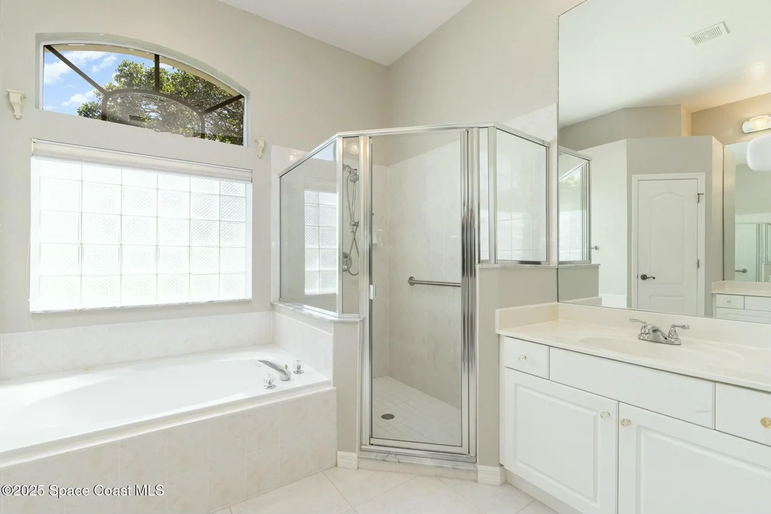 Photo of 6024 Newbury Circle