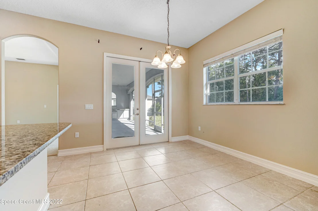 Photo of 2185 SE Windbrook Drive SE