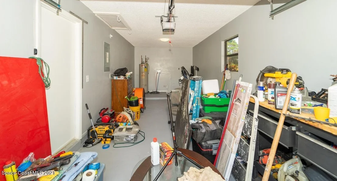 Photo of 958 Hart Place