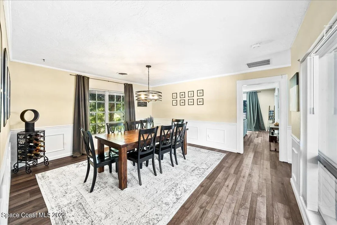 Photo of 311 Cocoa Avenue