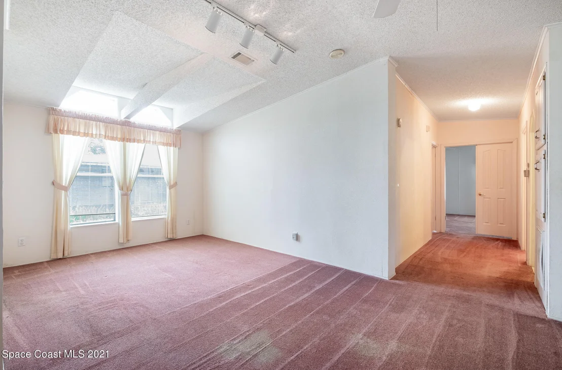 Photo of 133 Vanguard Circle