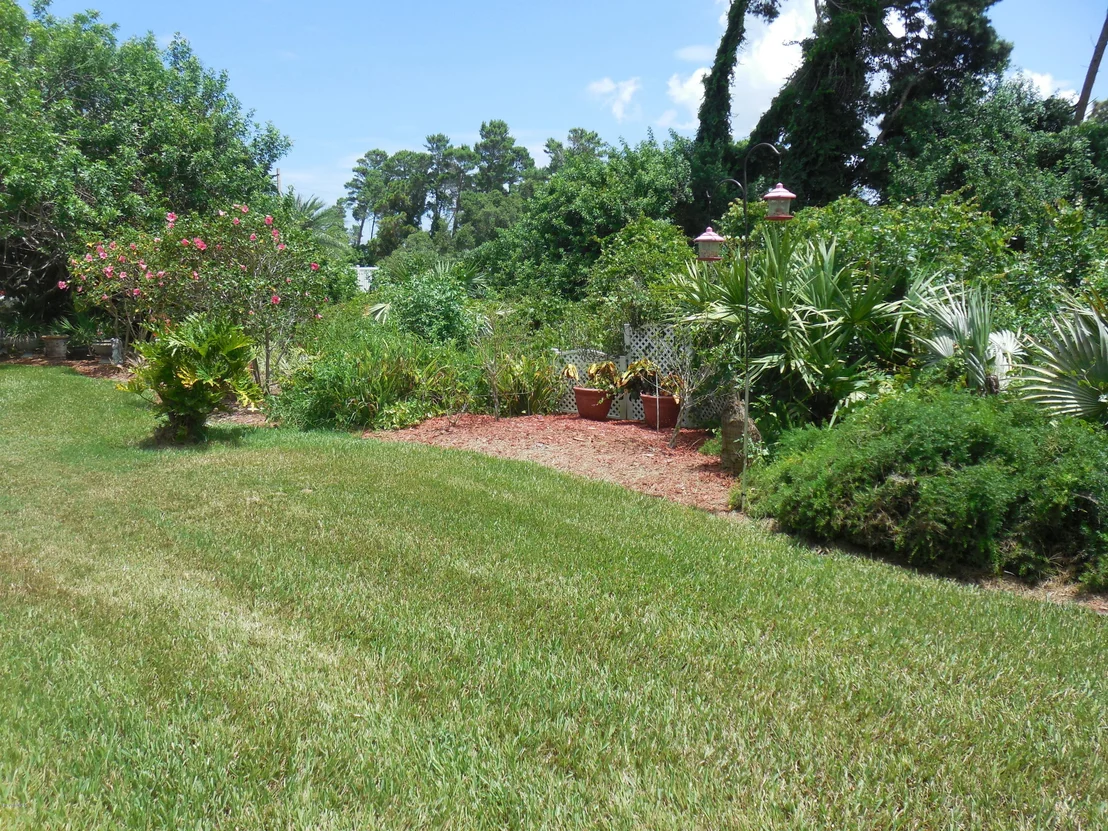 Photo of 2104 NE Spring Creek Circle